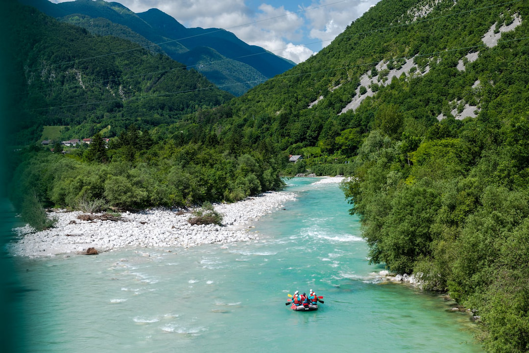 White water rafting at Lütschine River