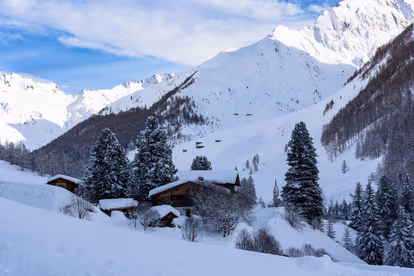 Experience trekking at Kalatop