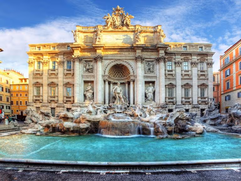 Get a chance to see the beautiful Trevi Fountain 1