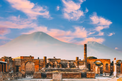 Pompeii and Capri Island Day Trip