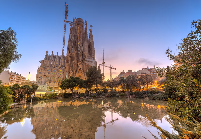 Sagrada Familia Skip-The-Line Guided Tour