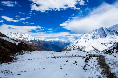Take A Trip to Rohtang Pass